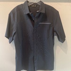 Kaslo Short Sleeve Button Down Shirt. Cobalt Moon Blue. Size Medium.